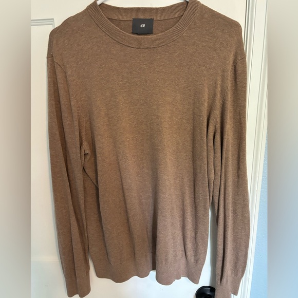 H&M crew neck sweater in camel size large - Picture 1 of 3